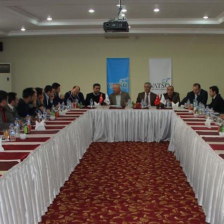 Akdamar Hotel Van Bagian luar foto